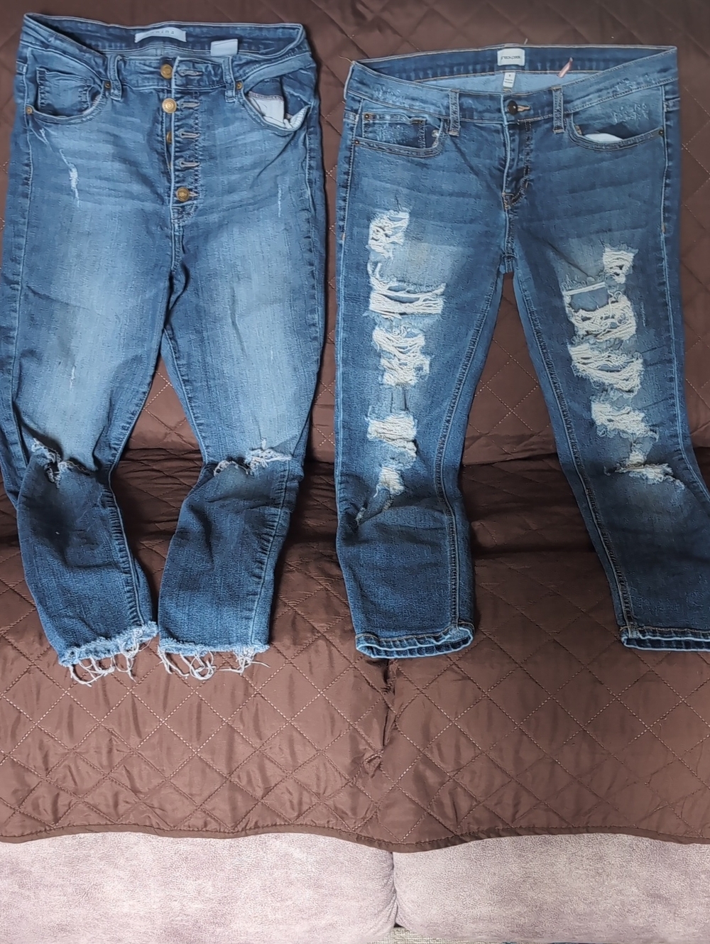 Distressed Blue Women/Junior Jeans - Classic Mid Wash